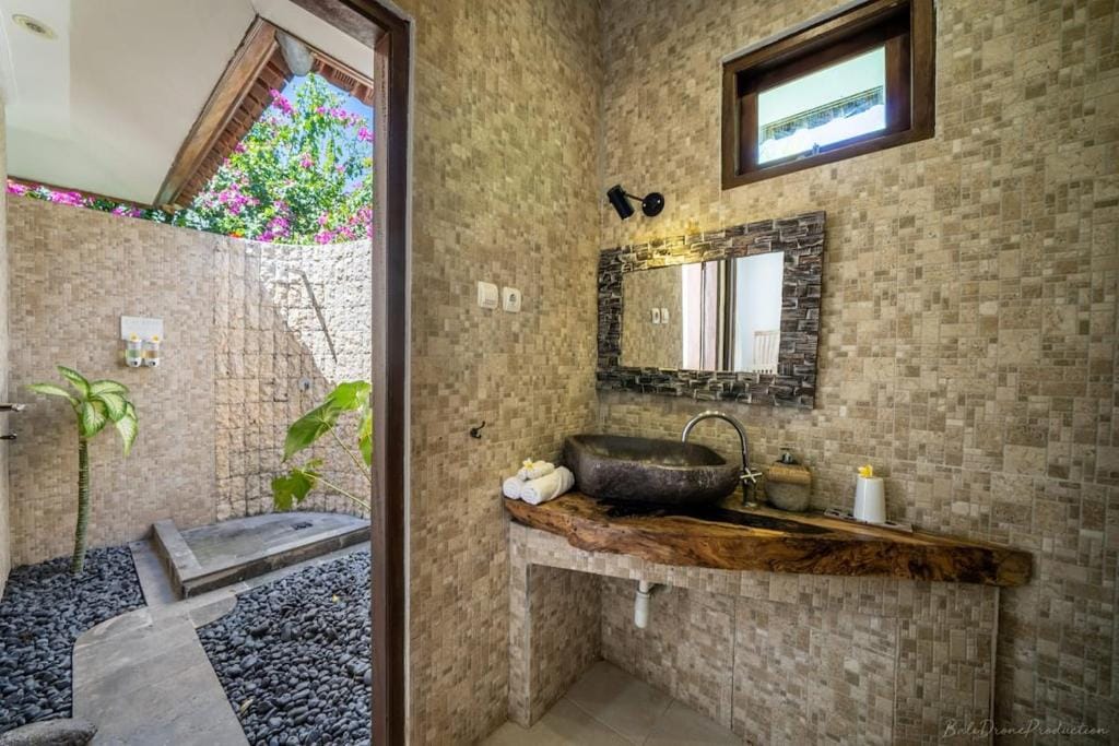 Bunga Laut Bungalow — 3