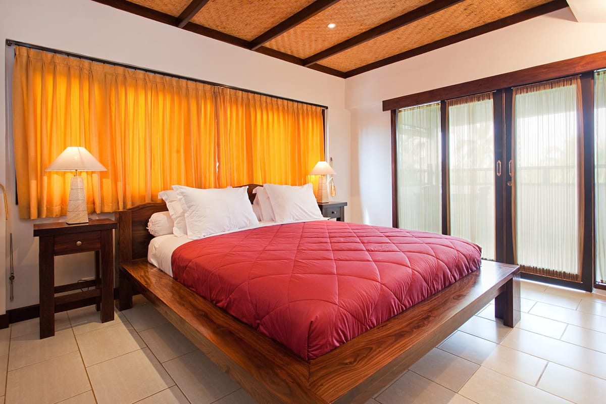 Istana Balian Restaurant & Ocean View Accommodation — 4