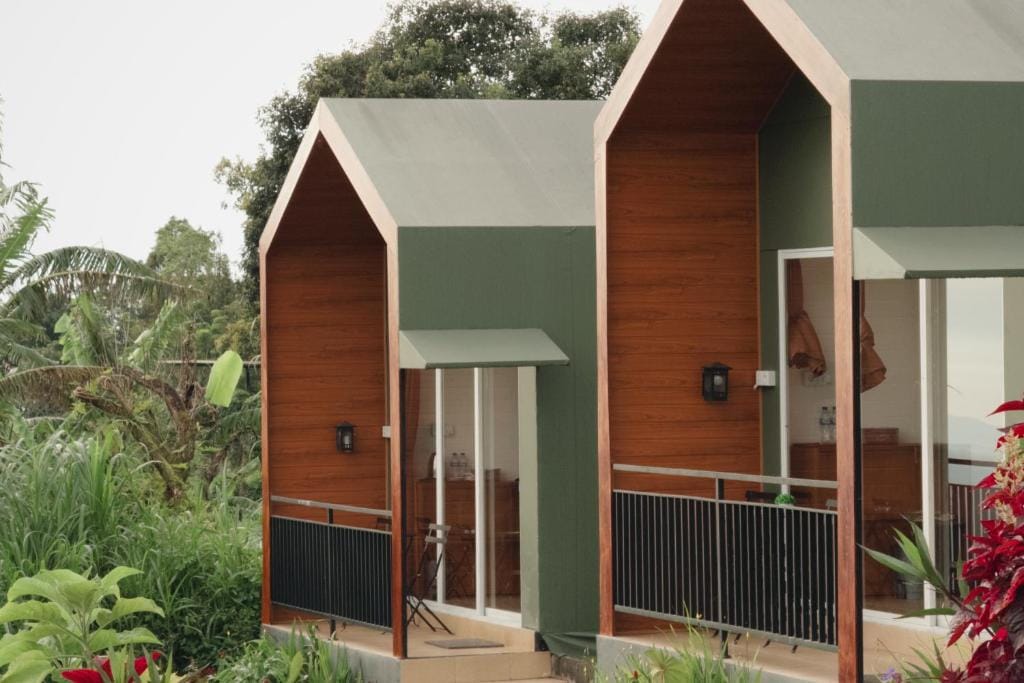 Mesari Hill Glamping — 1