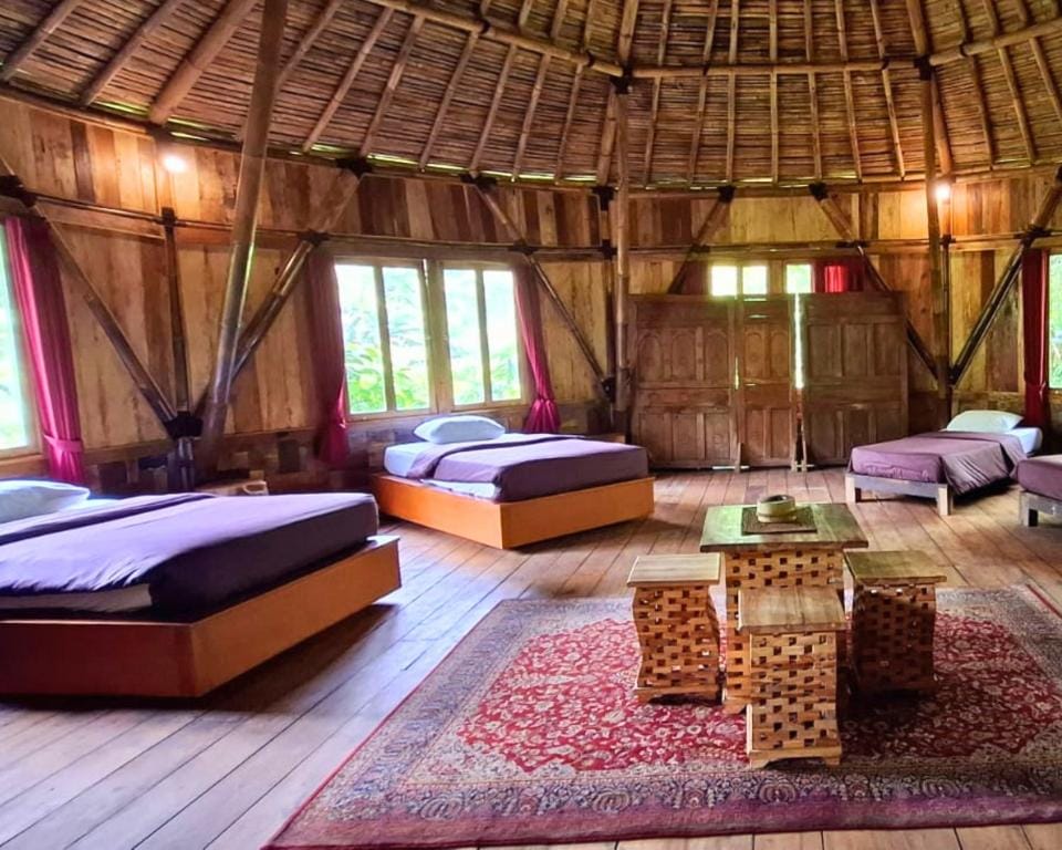 Warung Rekreasi Bedugul — 2