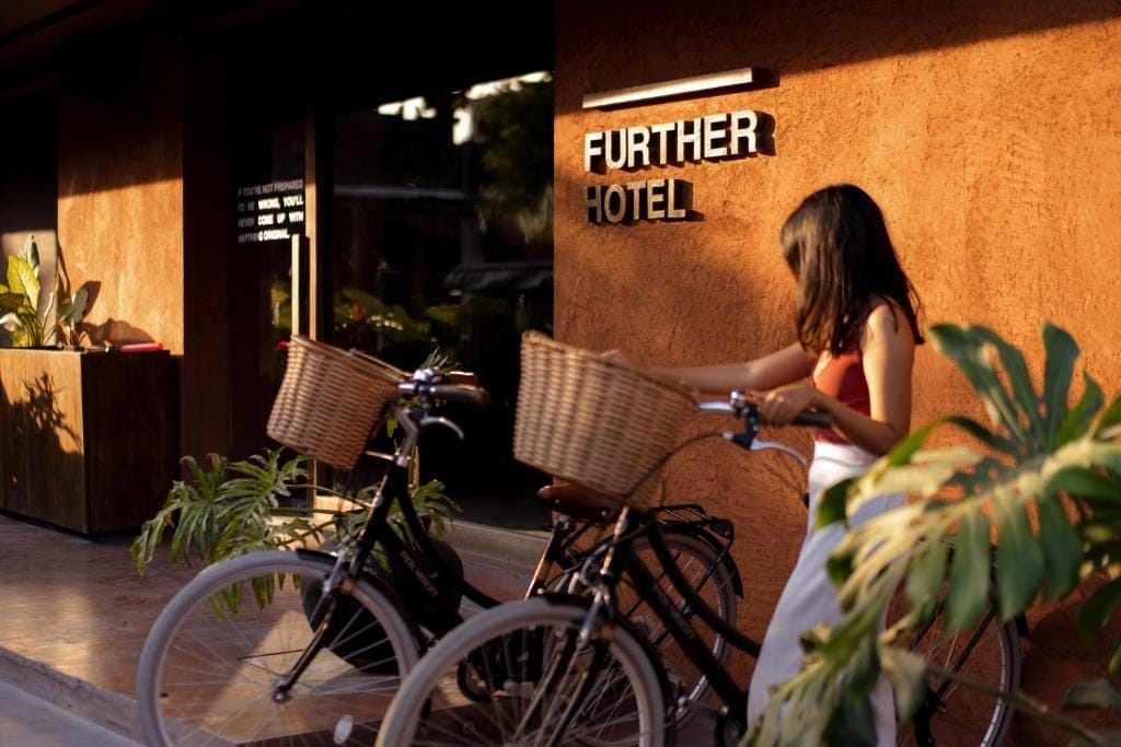 Further Hotel — 5