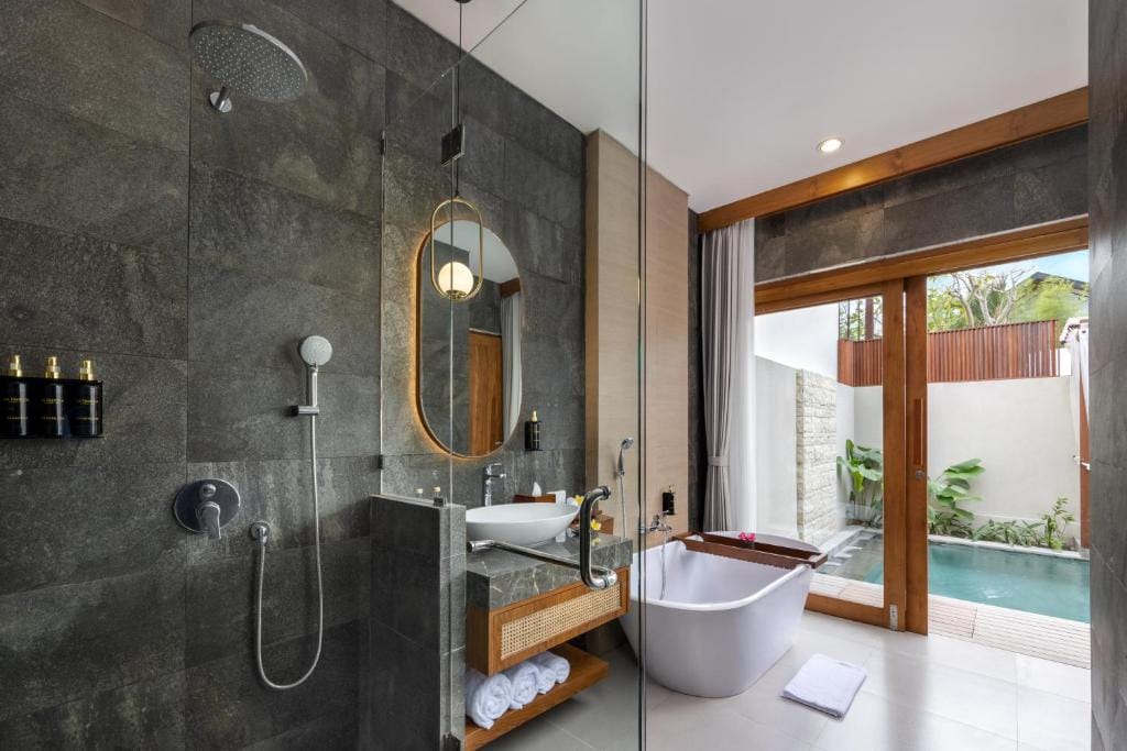 La Tropica Canggu Bali By Kanaya Hospitality — 3