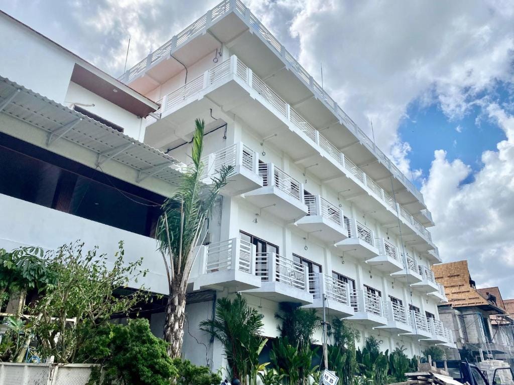 Made Canggu 77 — 5