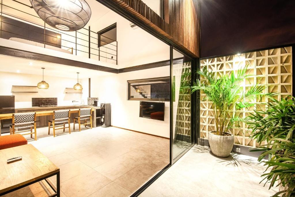Modern Spacious Loft 200m from the beach Canggu — 4