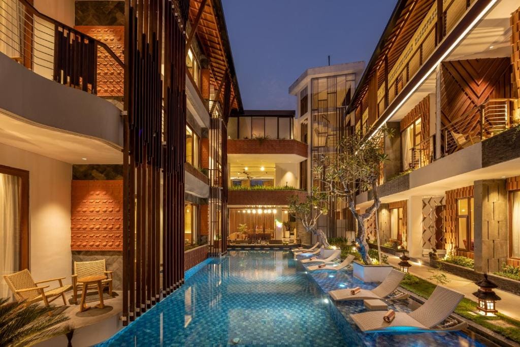 Mokko Suites Batubelig — 1