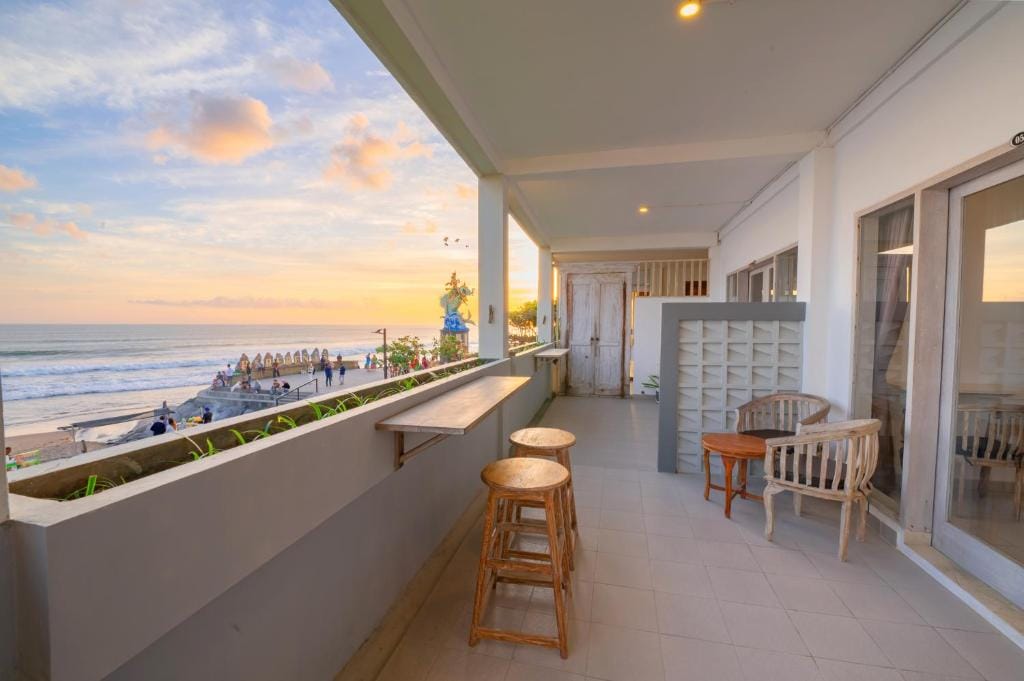 Sau Bali Beach House Canggu — 1