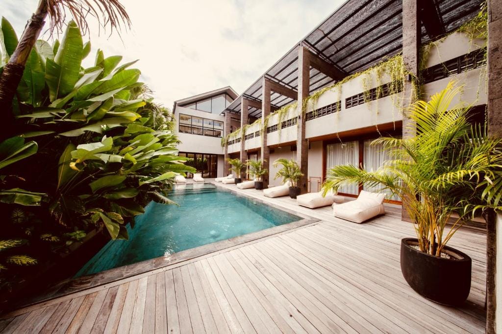 TheHub Pererenan Coworking, Pool and Rooftop — 1
