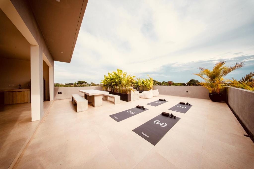 TheHub Pererenan Coworking, Pool and Rooftop — 3