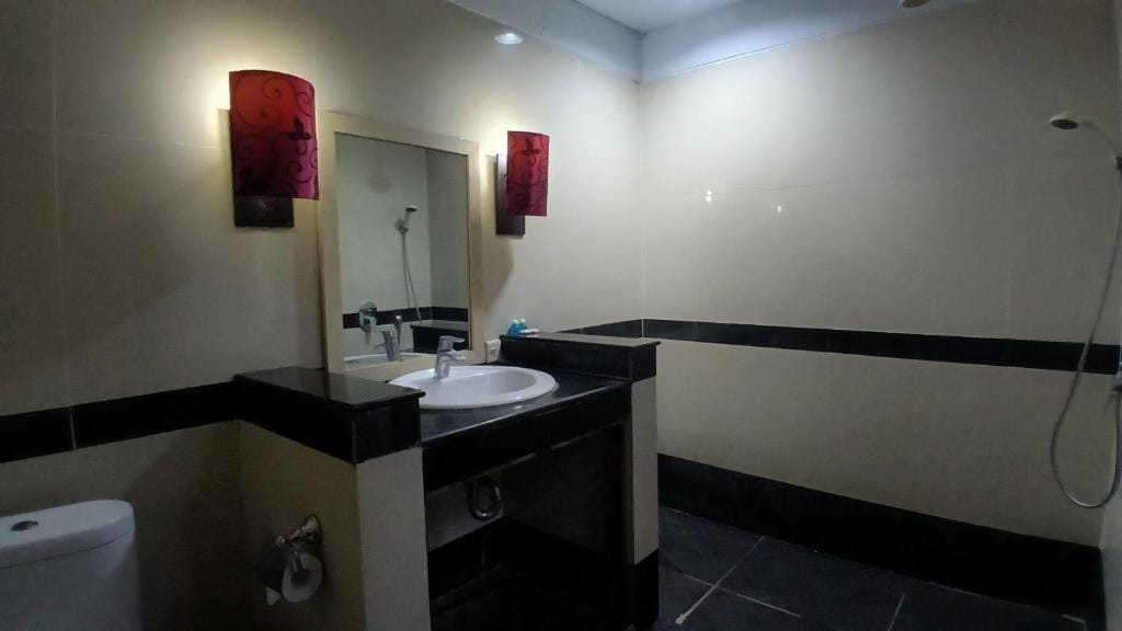 Nirmala Hotel & Convention Centre — 3