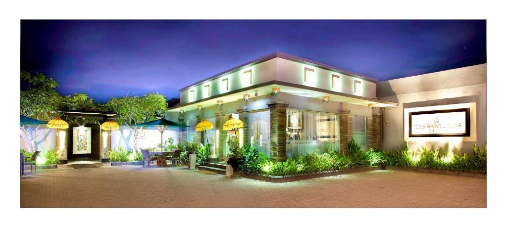 The Banyumas Villa — 1