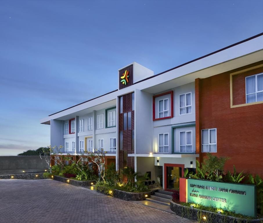 Zizz Convention Hotel — 1