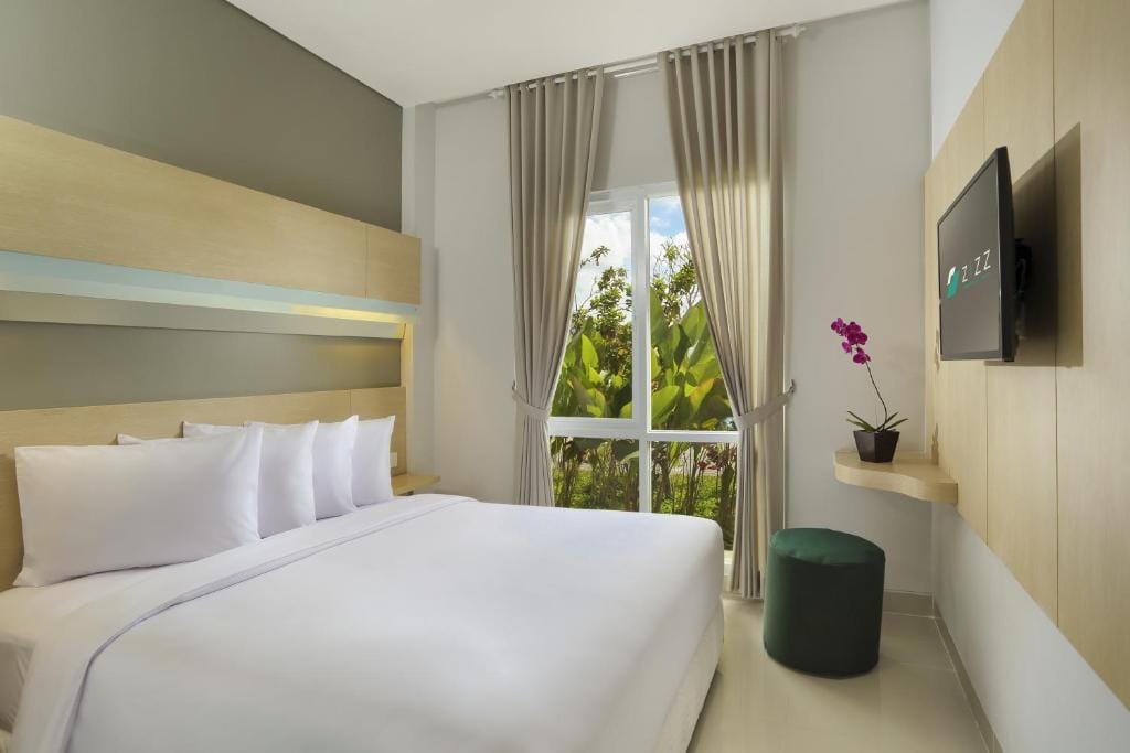 Zizz Convention Hotel — 2