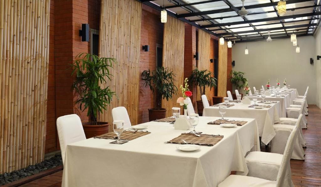 Zizz Convention Hotel — 4