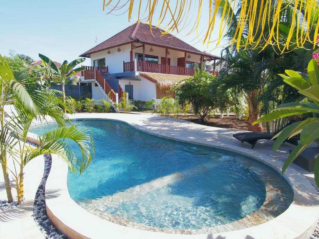 CoCo Breeze Spa Hotel — 1