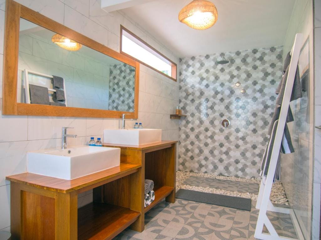 CoCo Breeze Spa Hotel — 3