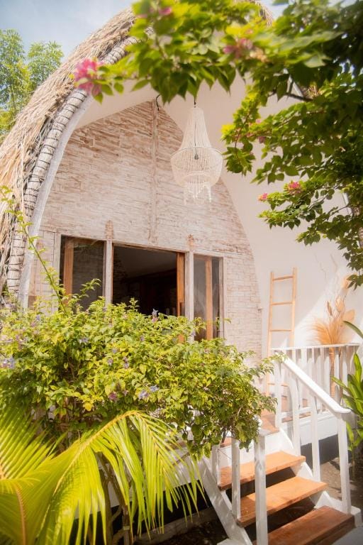 Les Vagues - Hotel Villa & Beach Club - Gili Air — 5