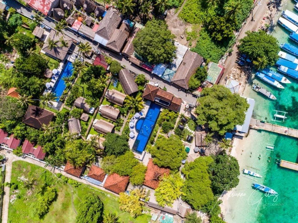 Oceans 5 Dive Resort — 1