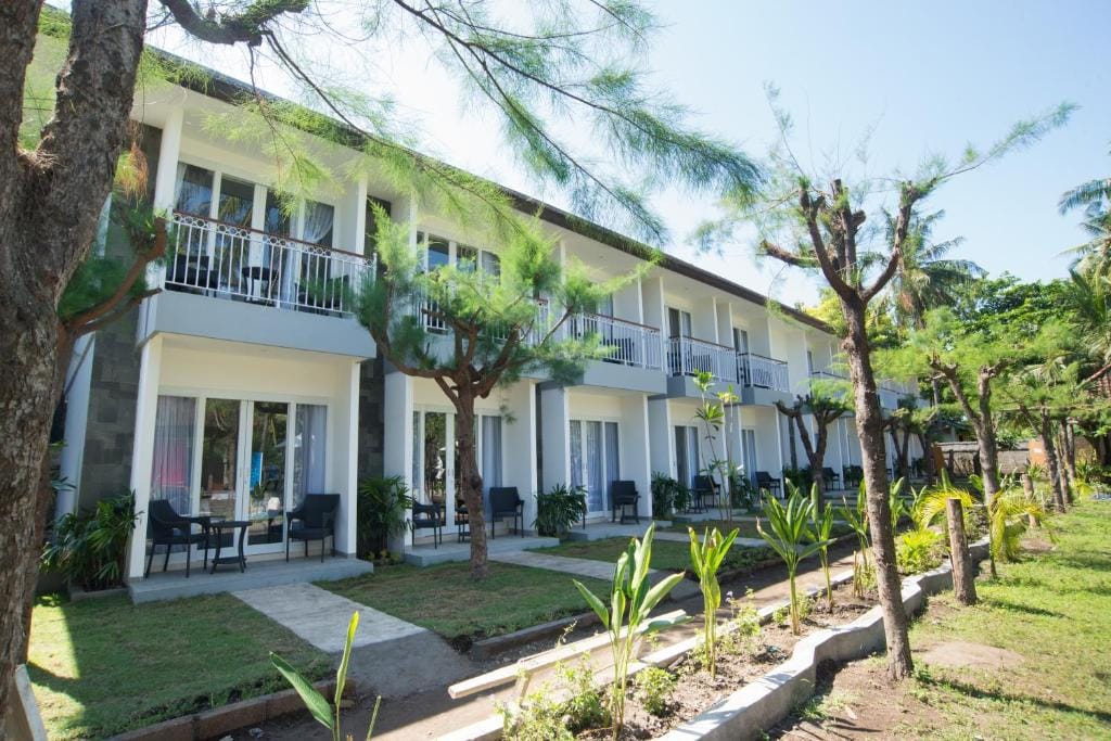 Royal Regantris Villa Karang — 4