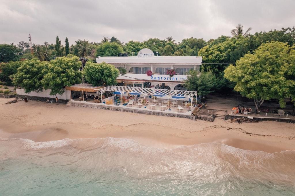 Santorini Resort Gili Air — 1