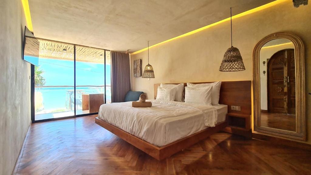 Shore Thing Gili Air Beachfront Apartment — 5