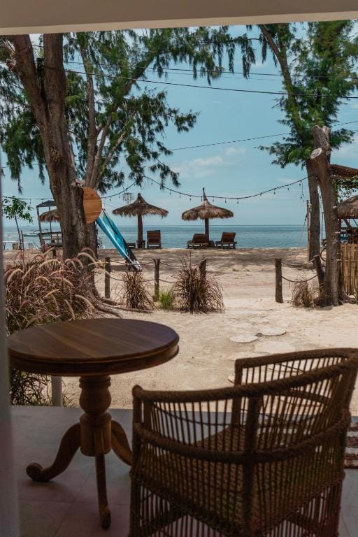 Sunscape Villa - Beachfront and private pool — 1