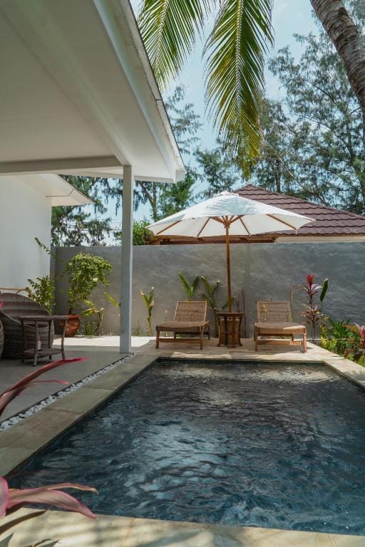 Sunscape Villa - Beachfront and private pool — 4