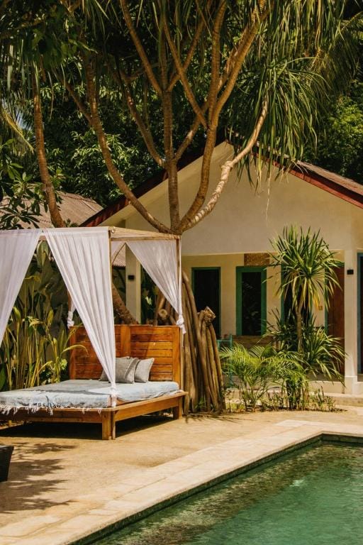 The Barefoot Blondie Village — 4