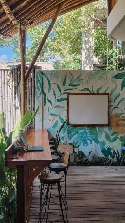 Tipsea Turtle Gili Air — 2