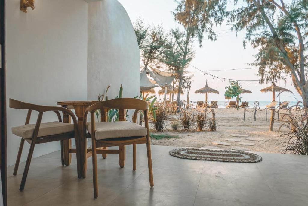 Villa Dot -Beach Front and private pool villa — 1