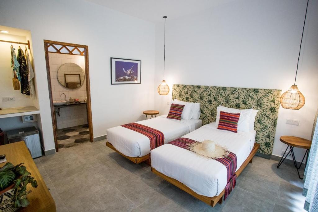 Abdi Hotel — 2