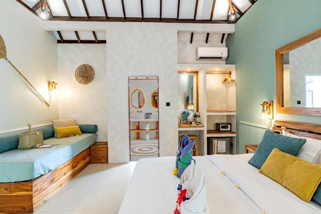 Bale Sampan Boutique Bungalows — 2