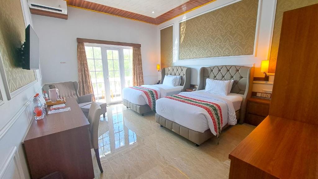 Gili Beachfront Suites — 2