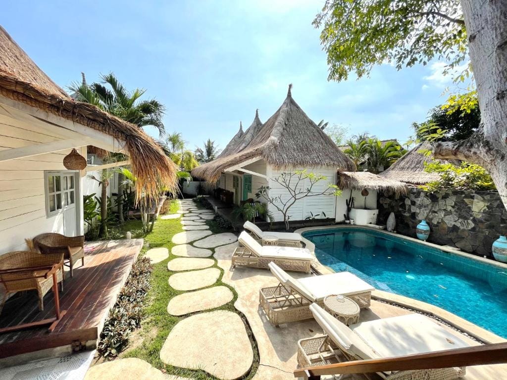 Gili Breeze Tropical Bungalows — 4