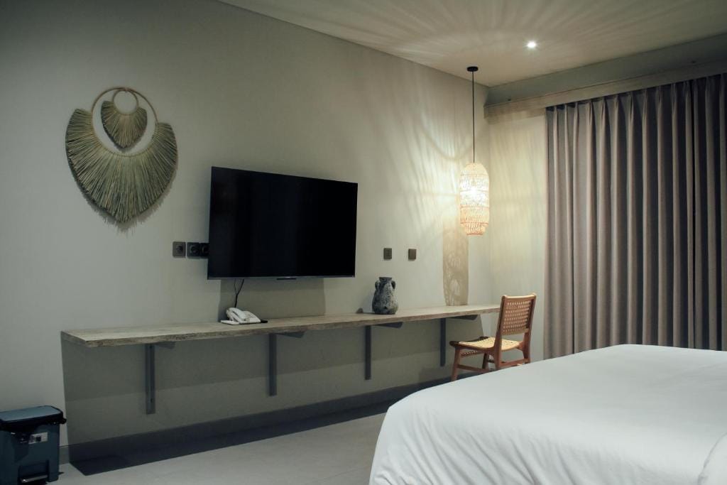 Greywood — 5