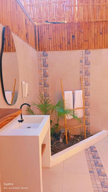 Living Trawangan Hotel — 2