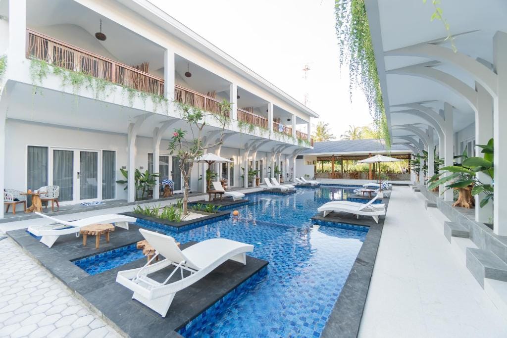 Seashell Resort — 4