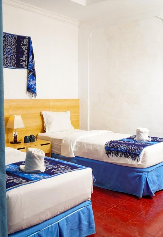 Seaside Hotel — 2