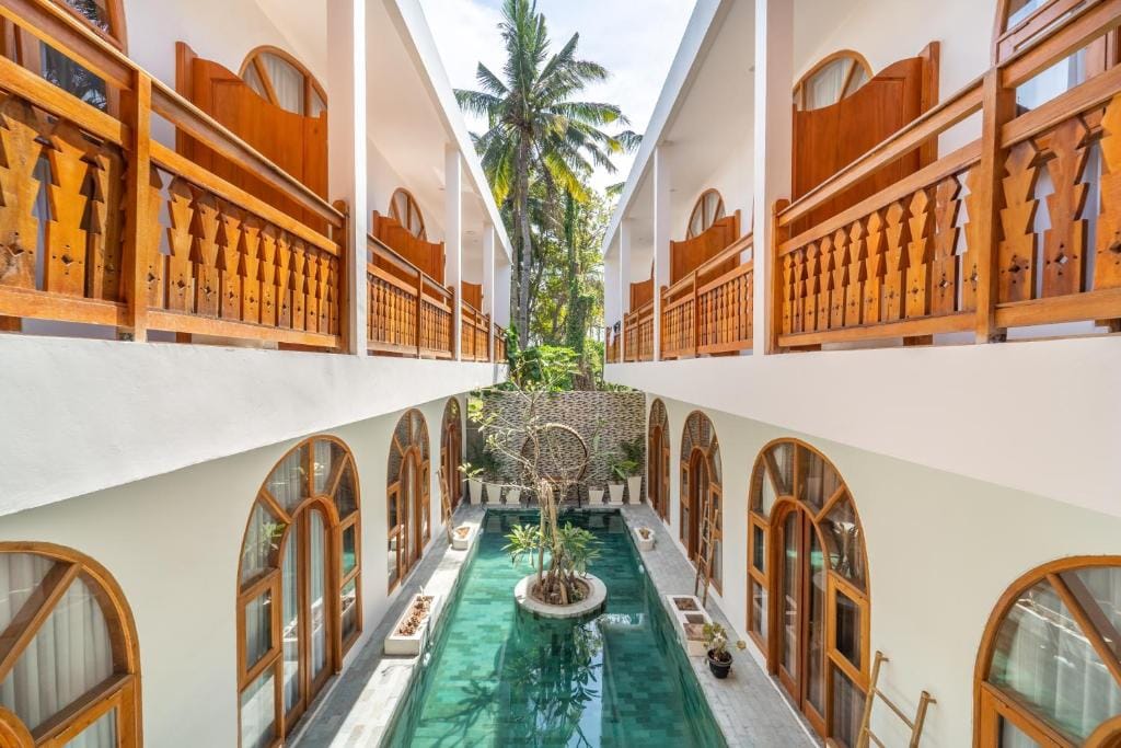 Yulaman Hotel — 4
