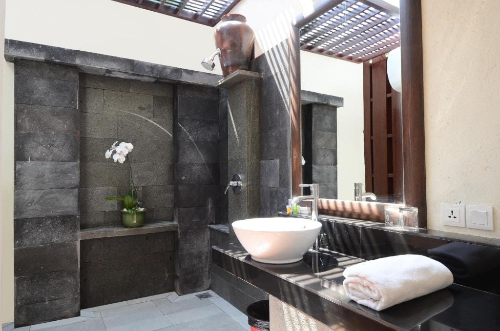 Bali Breezz Hotel — 3