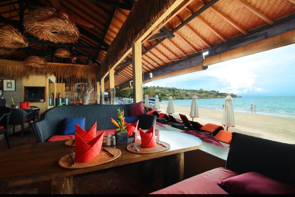 Kupu Kupu Jimbaran Beach Club & Spa — 4