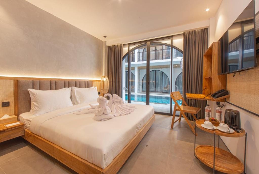Suites5 Hotel — 1