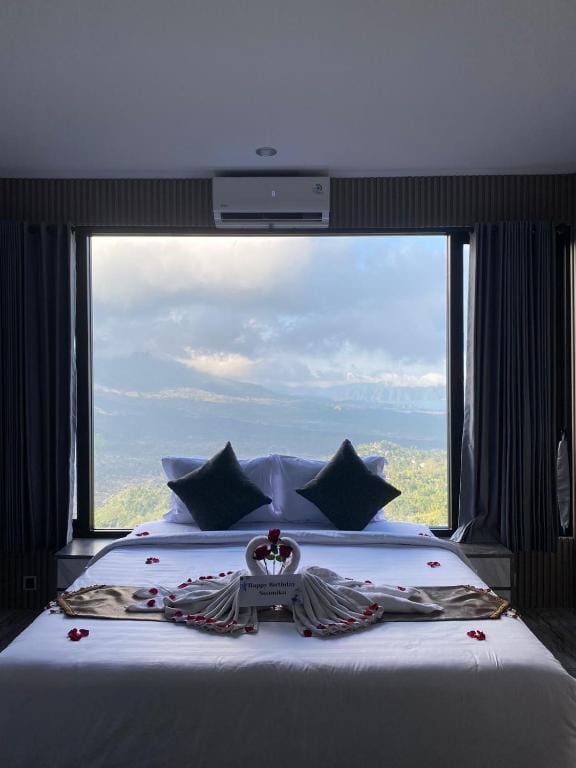 Devanora Hotel & Resto — 2