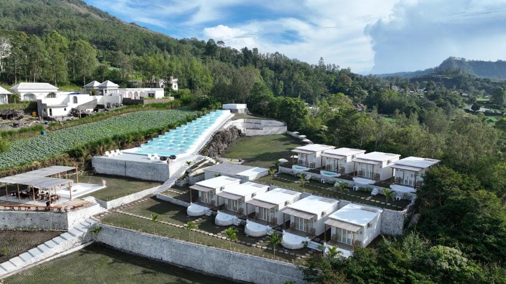 Cinze Villas and Hot Spring