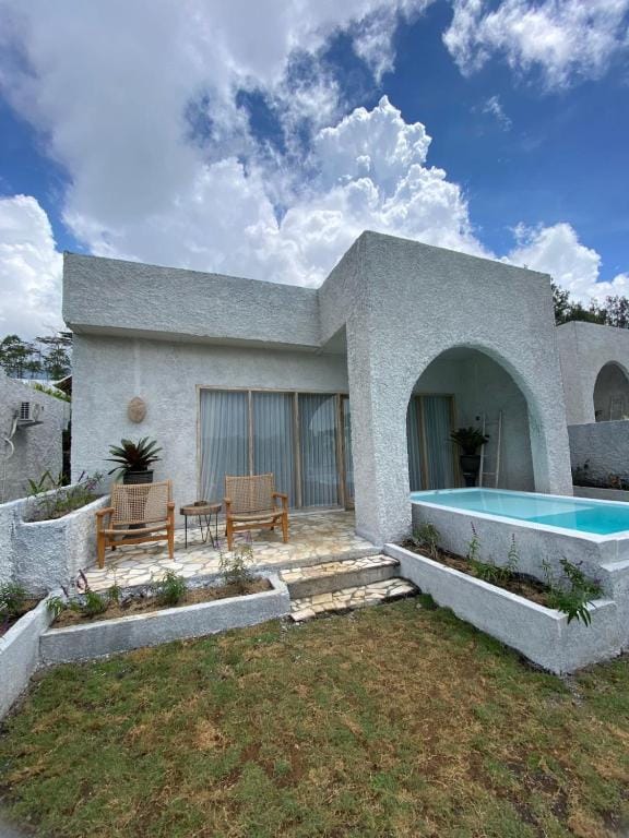 Cinze Villas and Hot Spring — 4