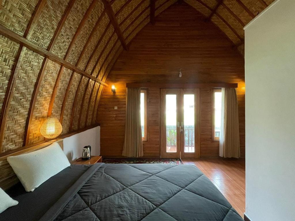 Volcano Cabins — 2