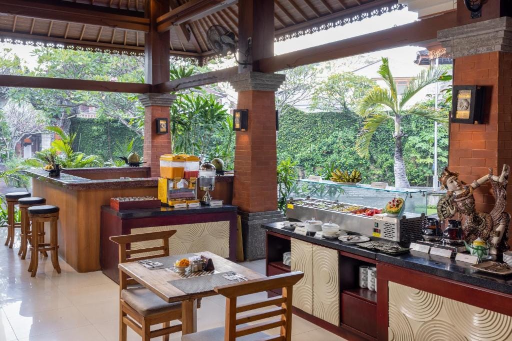 Adi Dharma Hotel Kuta — 4