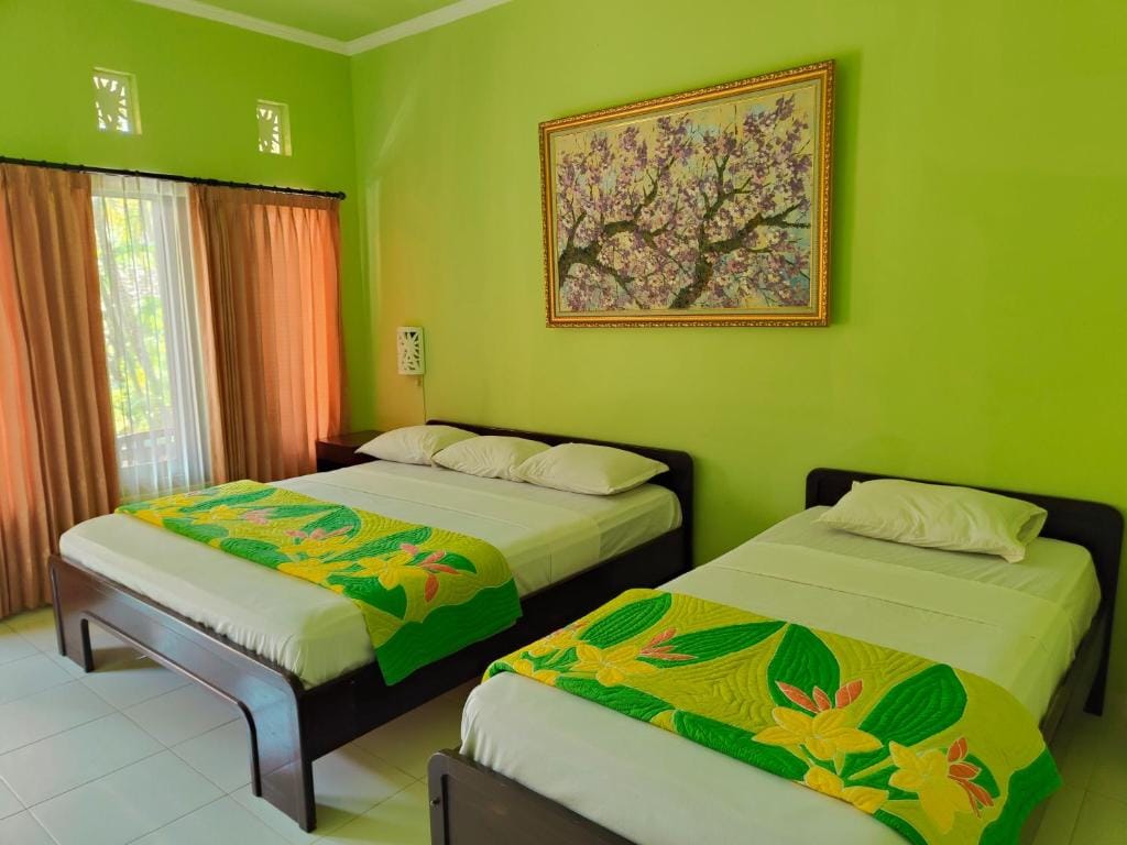 Berlian Inn Kuta Beach — 2