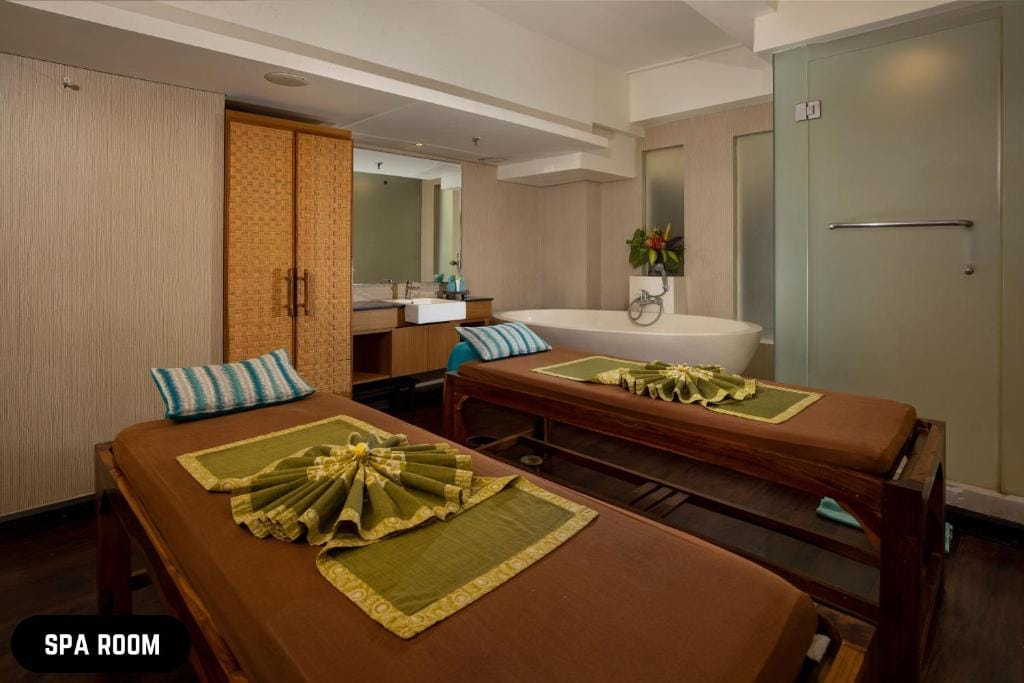 Grand Ixora Kuta Resort — 4