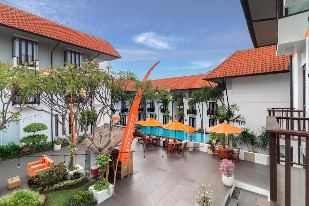 HARRIS Hotel Kuta Tuban Bali — 1