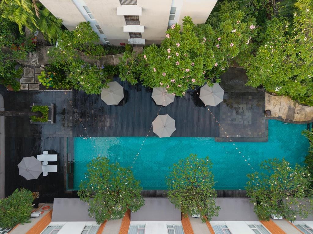 HARRIS Hotel & Residences Sunset Road — 1
